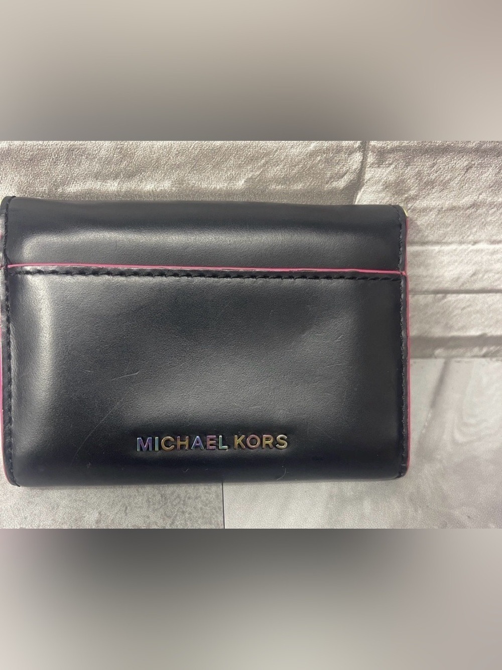 Michael Kors Manhattan Small Flap Wallet Black Neon Contrast Rare - Picture 4 of 10